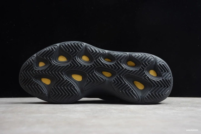 V3 Yeezy 700 Boost Black Adidas H67799 0710